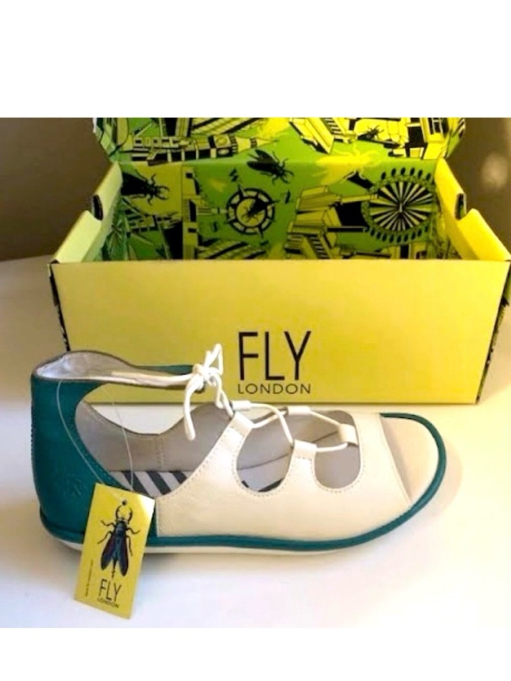 NWT FLY LONDON Mura Mousse Gladiator Sandal Leather White/Aqua 6.5